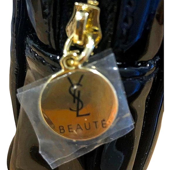 YVES SAINT LAURENT BLACK  PATENT LEATHER CLUTCH COSMETIC  POUCH  NWT - Picture 4 of 6